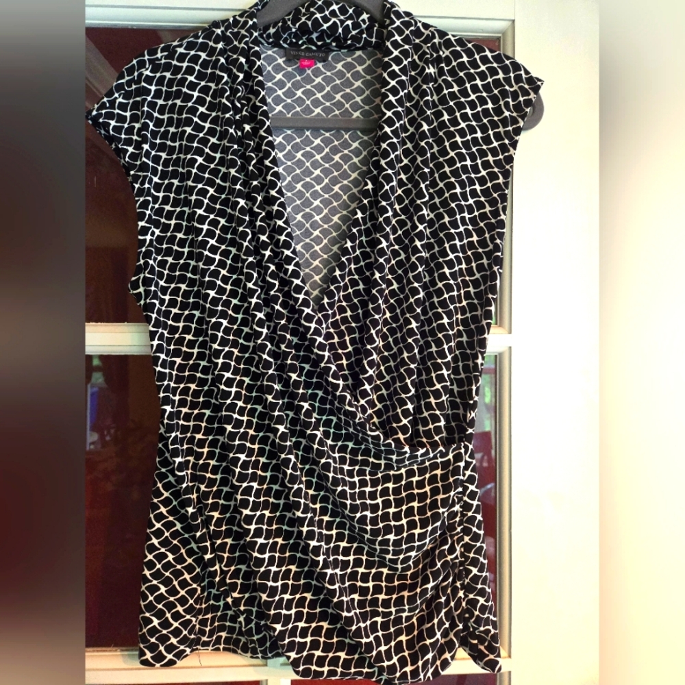 2pc. Black And White Top Bundle Size Large - image 1